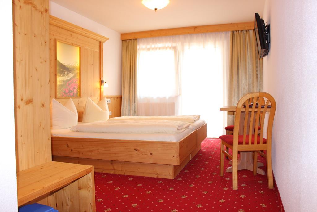 Hotel Restaurant Thurner Zams Habitación foto